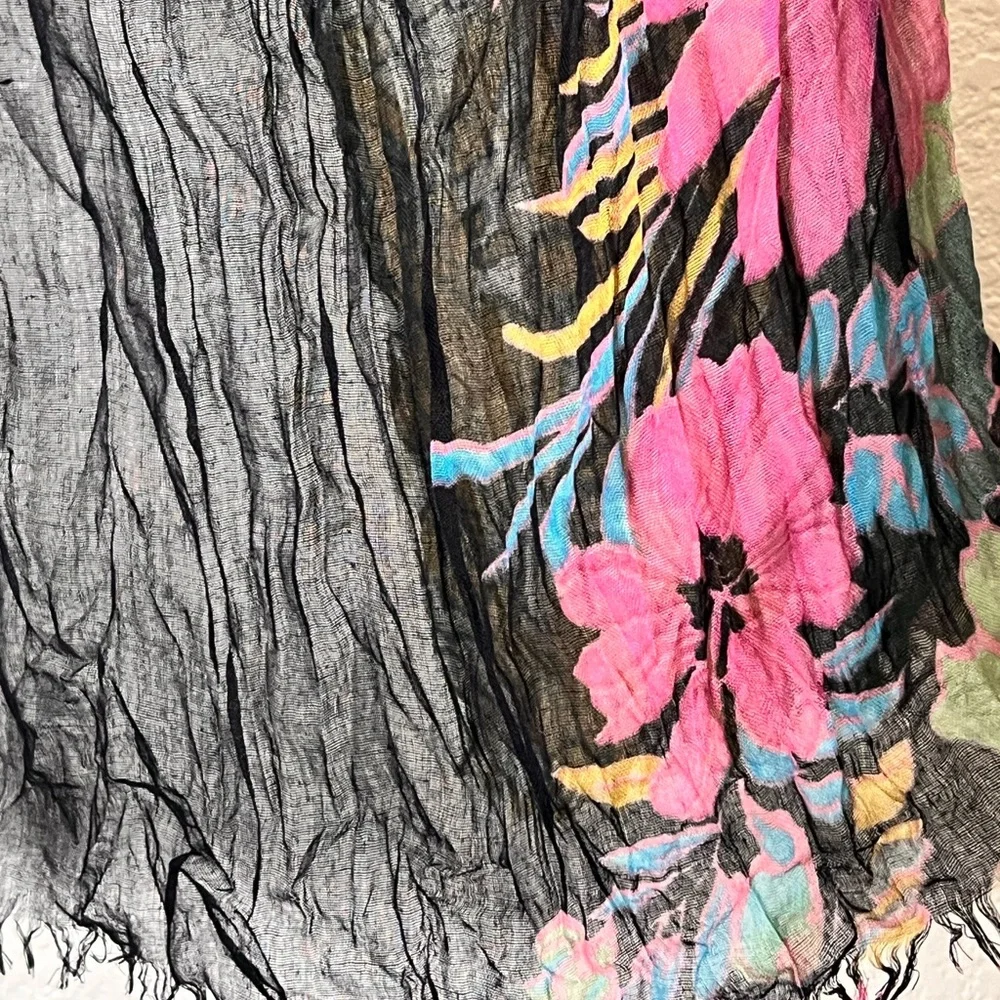 Like new floral black polyester lightweight wrap scarf